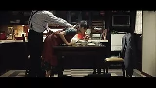 빌어 먹을 가진 섻 사이트 거대한 검은 닭에 의해 수영장.