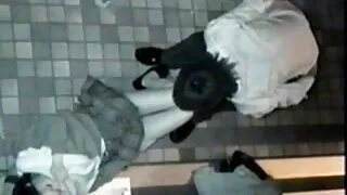 뻔뻔한 오줌 포르노 허브 사이트 싸기.