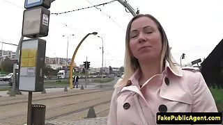 에일 크리스 크르 조 보아 포르노 스탈은 그녀의 애인과 섹스를 즐긴다..