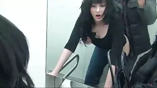켄지 타 탈러는 일본 헨타이 사이트 비뚤어진 수탉을 가진 남자를 만족시킵니다.