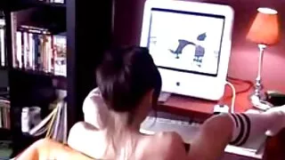 스튜디오에서 낯선 사람과 함께 포르노 무료 사이트 잤어요.