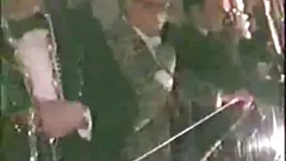 조용히 빌어 먹을. 시청자 섹스 무료 사이트 앞에서 최면 아래 섹스.